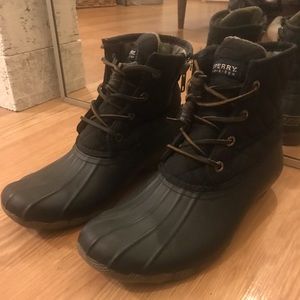 Sperry Saltwater Quilted Duck Boot - Size 6.5